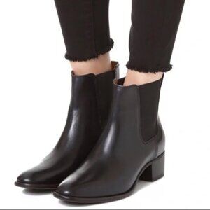 Frye Dara Black Leather Chelsea Ankle Boots, Womens size 7 1/2 B, classic